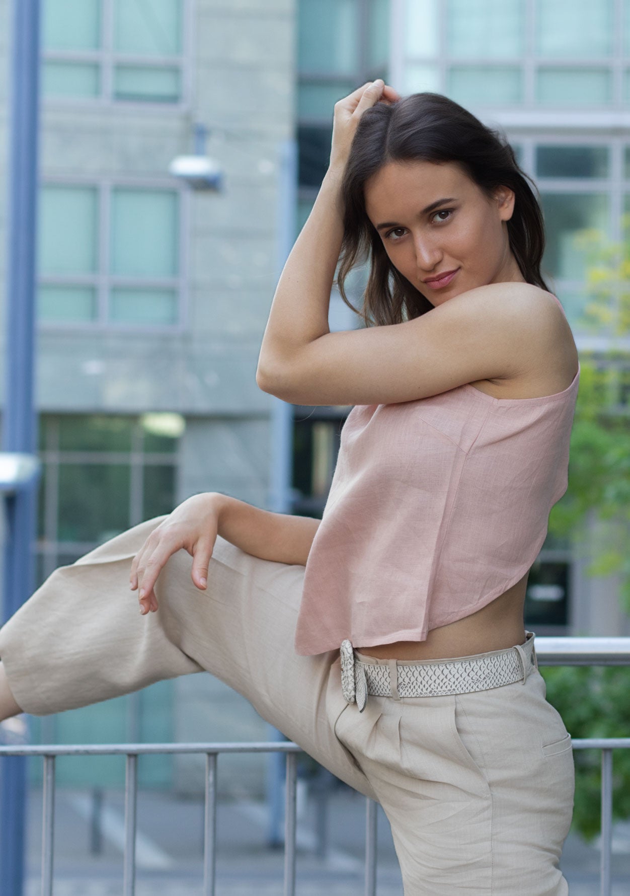 Brunk Top - Linen Cross Back Top for Women in Peach